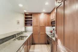 2-4966 Juniper Lane, B (East) - Image 5
