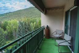 2-250 S Frontage Rd, Evergreen Lodge, 613 - Image 4