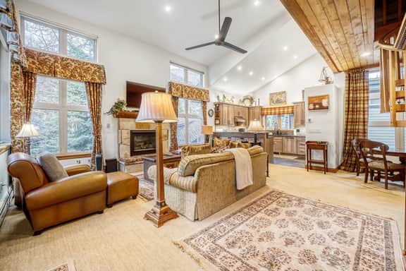 2-2832 B Kinnikinnick Road, Vail, Colorado 81657 - Image 4